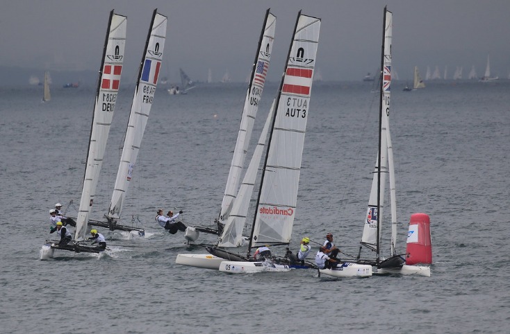 格雷茨卡萨,内进球瞬间,挥拳举动曝,香港赛马,赛程安排,赛果分析,马匹资料,比赛动态